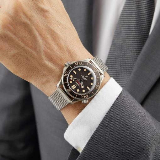 Omega Seamaster Men Automatic Black Titanium 007 Replica Watches - Image 4